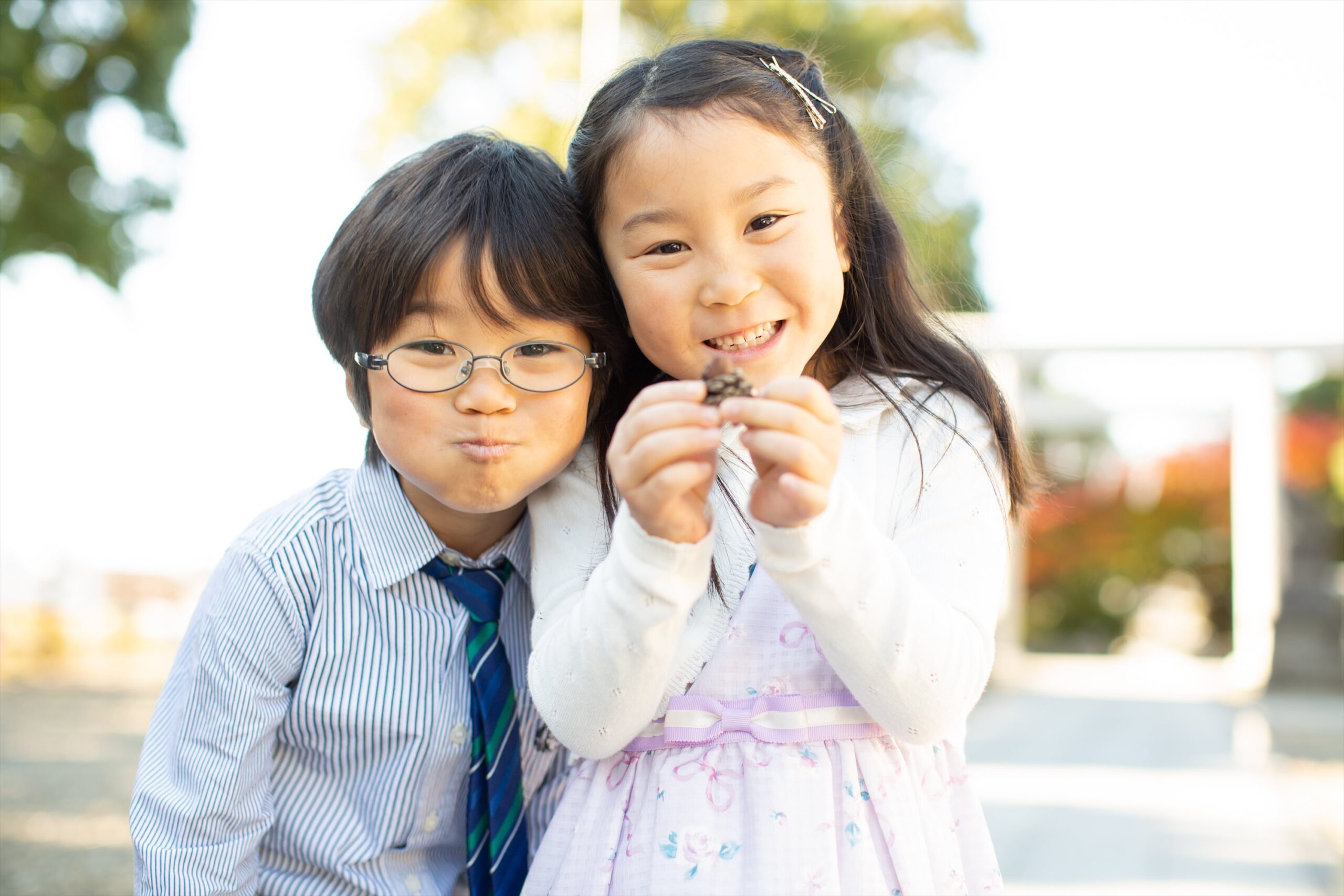 双子のおにいちゃんおねえちゃんと双子の赤ちゃん-M10