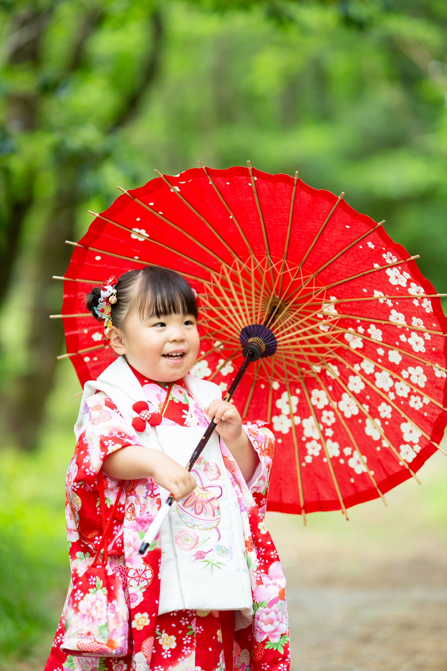 新緑が美しく、ツツジの咲く頃に素敵な七五三-M9