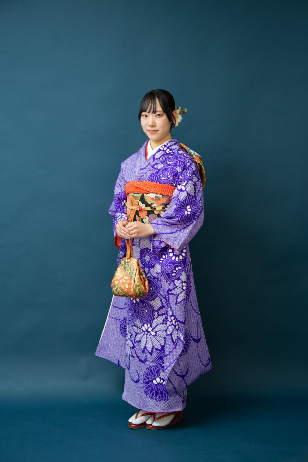 美しい総絞りのお着物で成人式の前撮り-M1