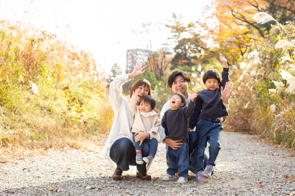 三兄妹で自由に楽しく散歩のような撮影を-M14