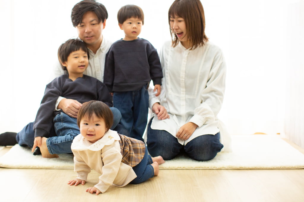 三兄妹で自由に楽しく散歩のような撮影を-M4